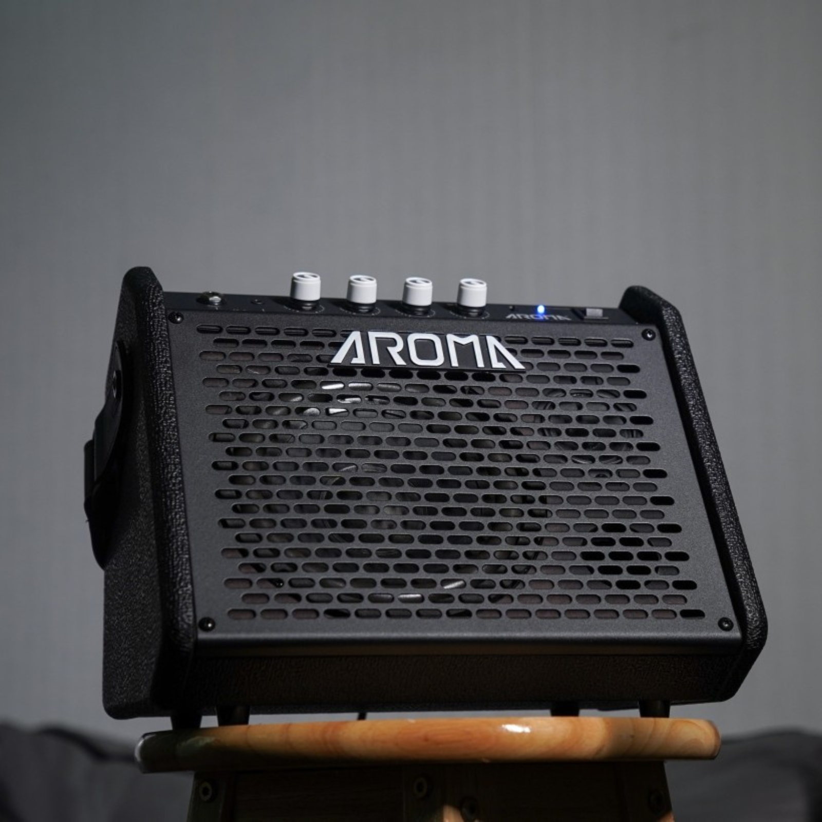 AROMA AMA-30D Monitor Amplifier