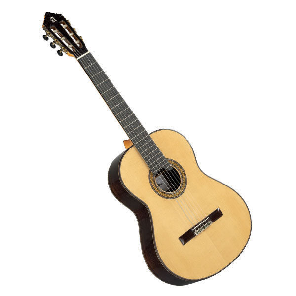 Alhambra 11P classical guitar singapore sg not Yamaha