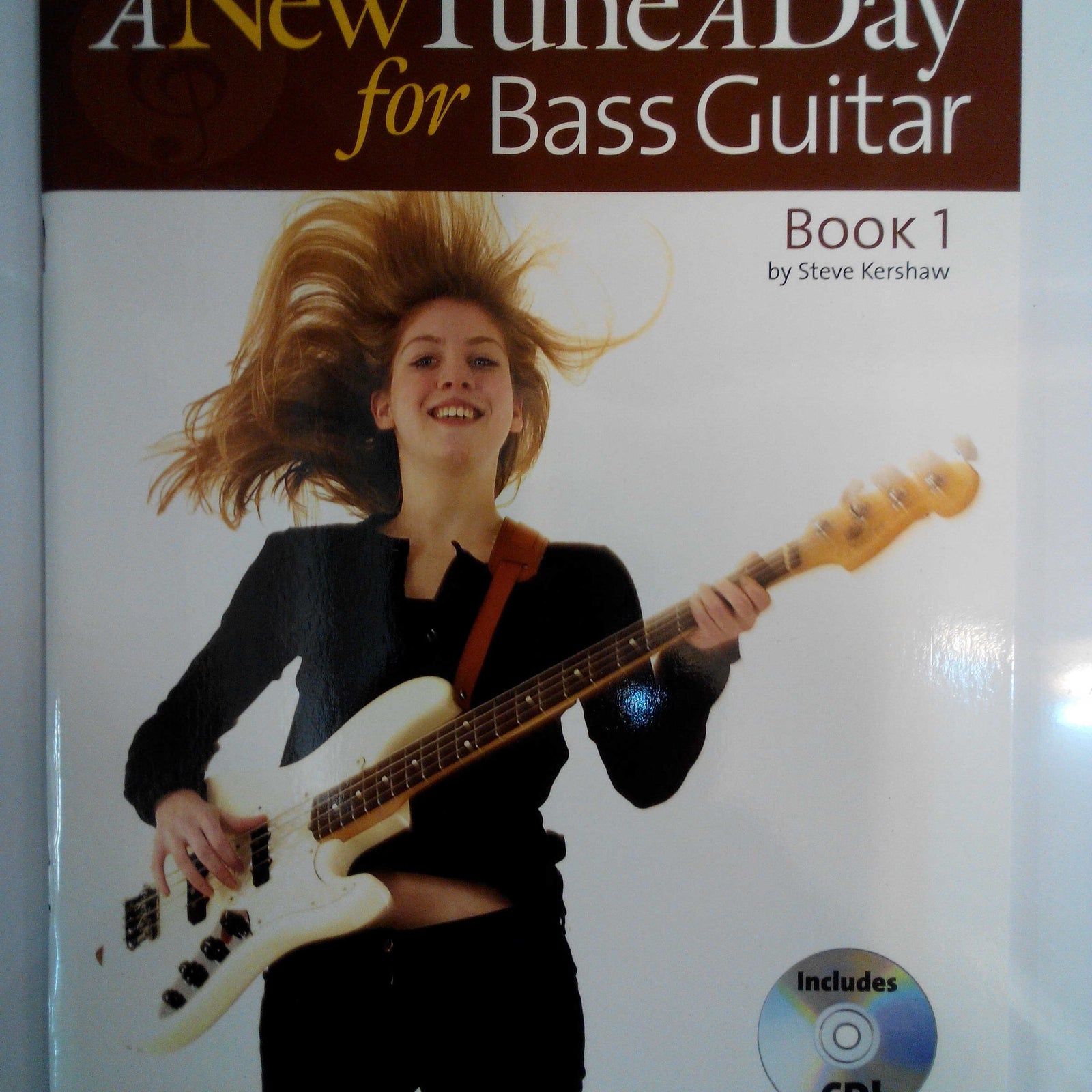 MSL New Tune A Day Bass Guitar 1 BK/CD